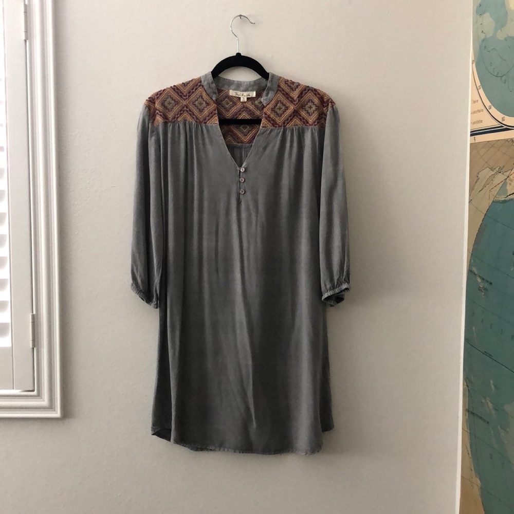 Solitaire women’s dress